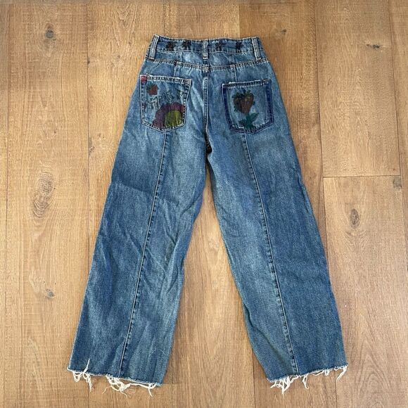 Women's Blue Jeans with Embroidered Pockets - Picture 1 of 14